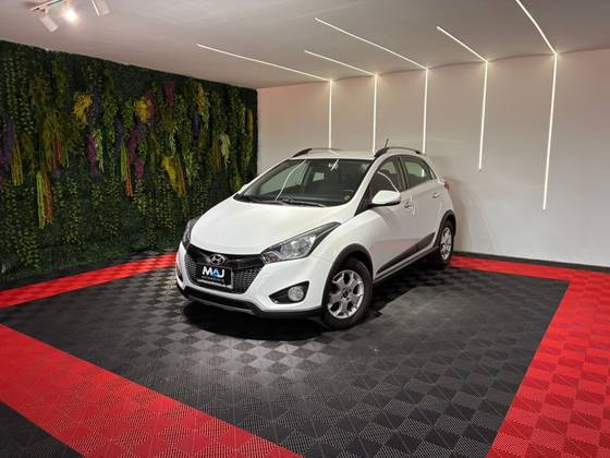 HYUNDAI HB20X 1.6 16V PREMIUM FLEX 4P AUTOMÁTICO